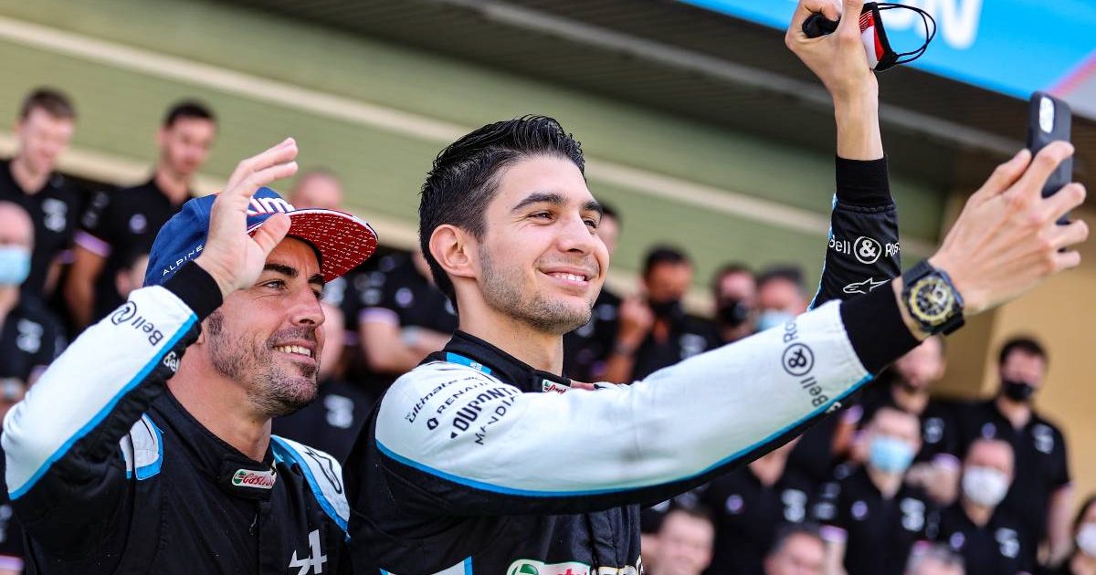 fernando-alonso-esteban-ocon-team-photo-planetf1-1200x630.jpg