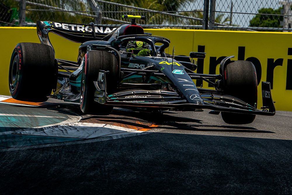 Lewis Hamilton, Mercedes F1 W14 