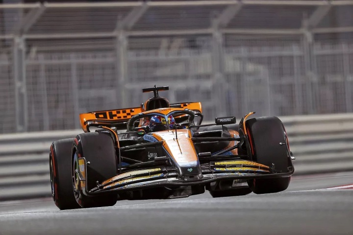 oscar-piastri-mclaren-mcl60.jpeg