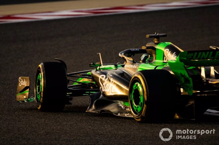 valtteri-bottas-kick-sauber-c4-2.jpeg