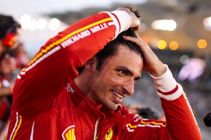 carlos-sainz-ferrari.jpeg