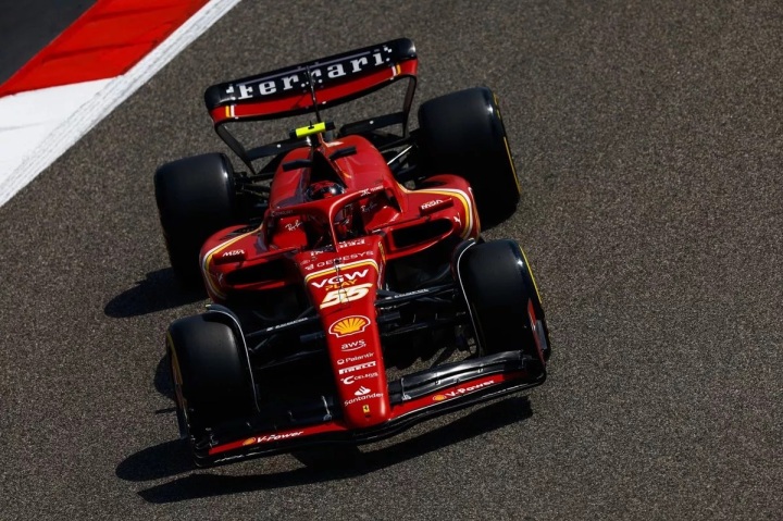 carlos-sainz-ferrari-sf-24-2.jpeg