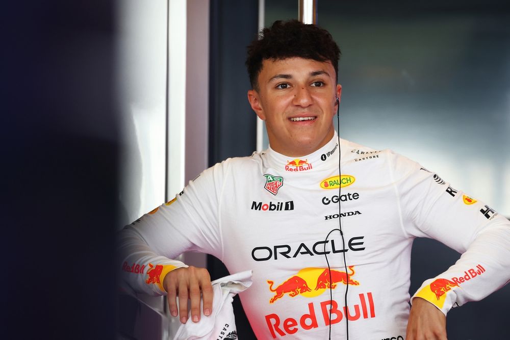 Isack Hadjar，红牛车队