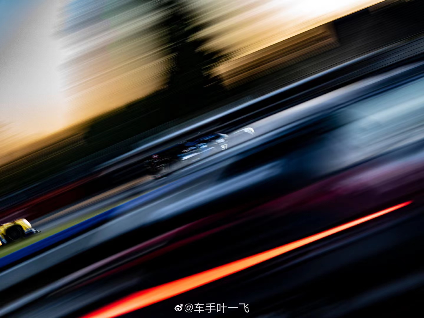 669e5ad50b0c535fdd7bb4d2f498f4b.jpg