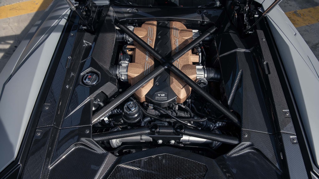 034-2022-Lamborghini-Aventador.jpg