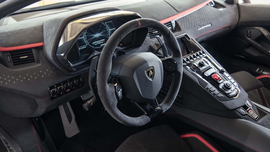 010-2022-Lamborghini-Aventador.jpg