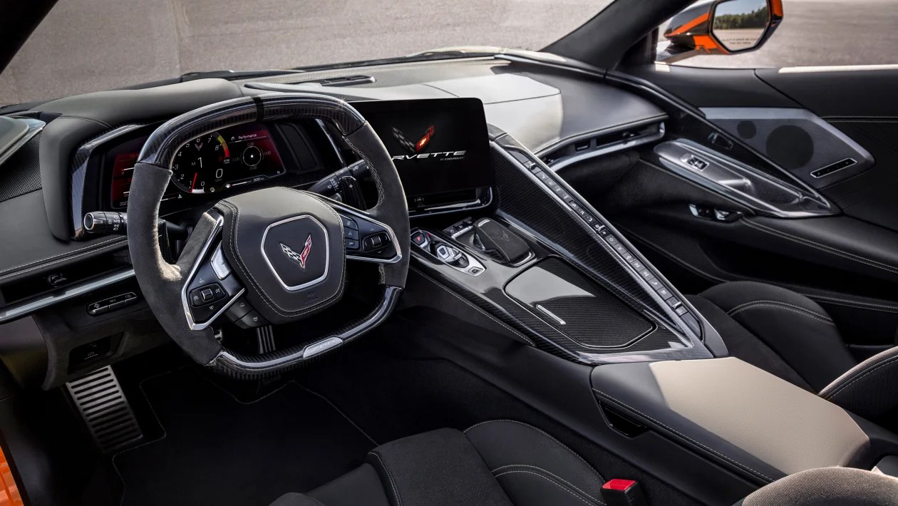Corvette C8 Z06-5.jpg