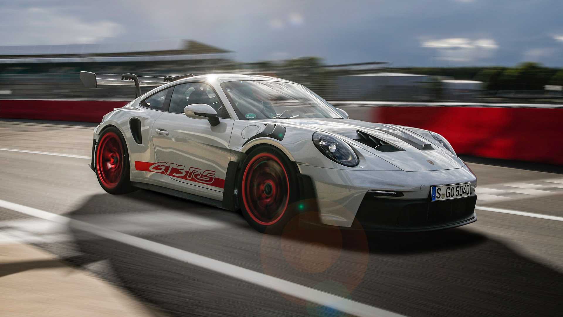 2023-porsche-911-gt3-rs (7).jpg