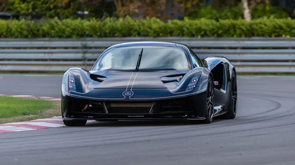 14-Lotus-Evija-Fittipaldi.jpg