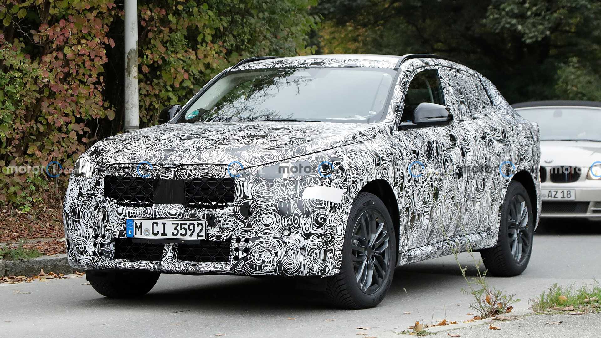 2024-bmw-x2-front-view-spy-photo.jpg