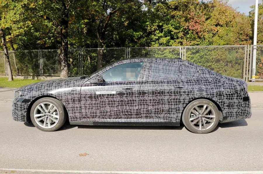2024-bmw-i5-side.jpg