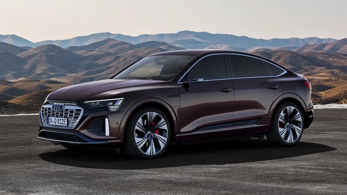 2024-audi-q8-sportback-front-three-quarter.jpg