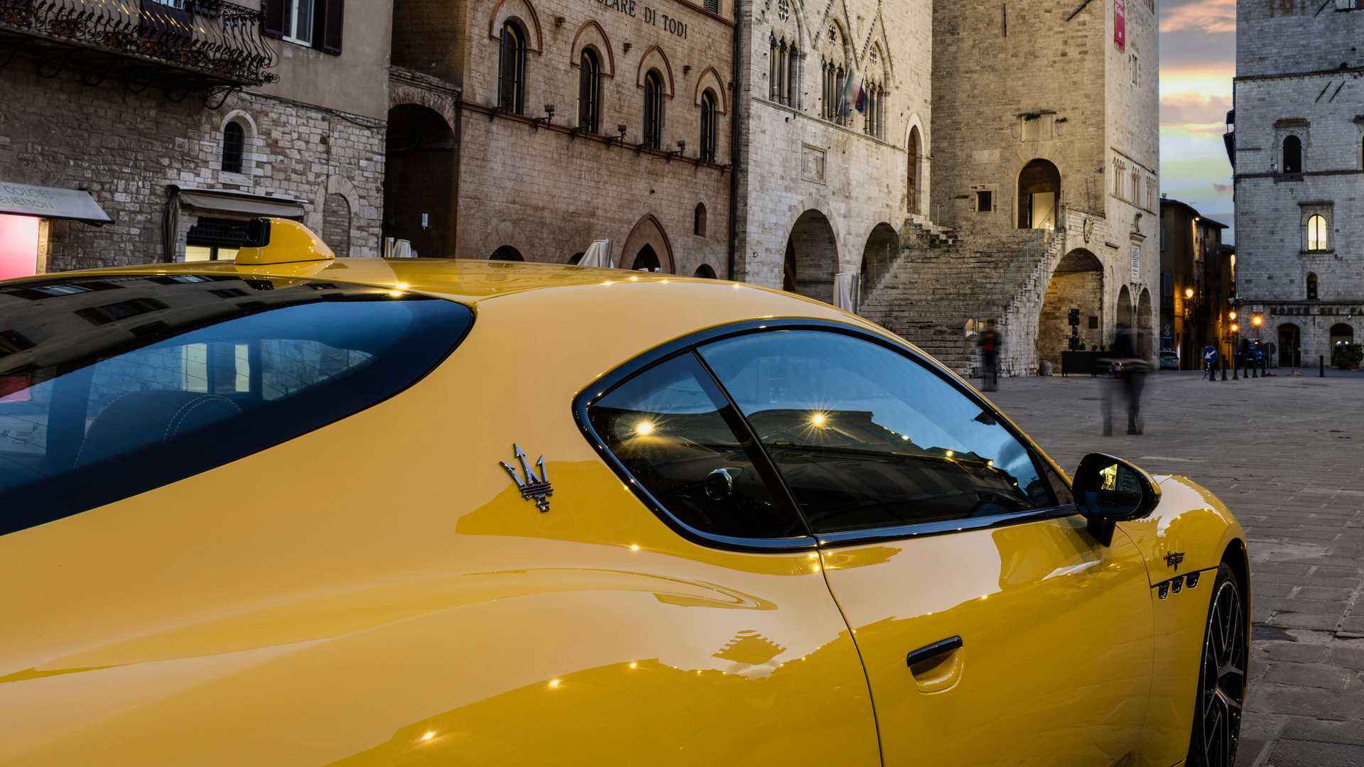 2024-maserati-granturismo-exterior (4).jpg
