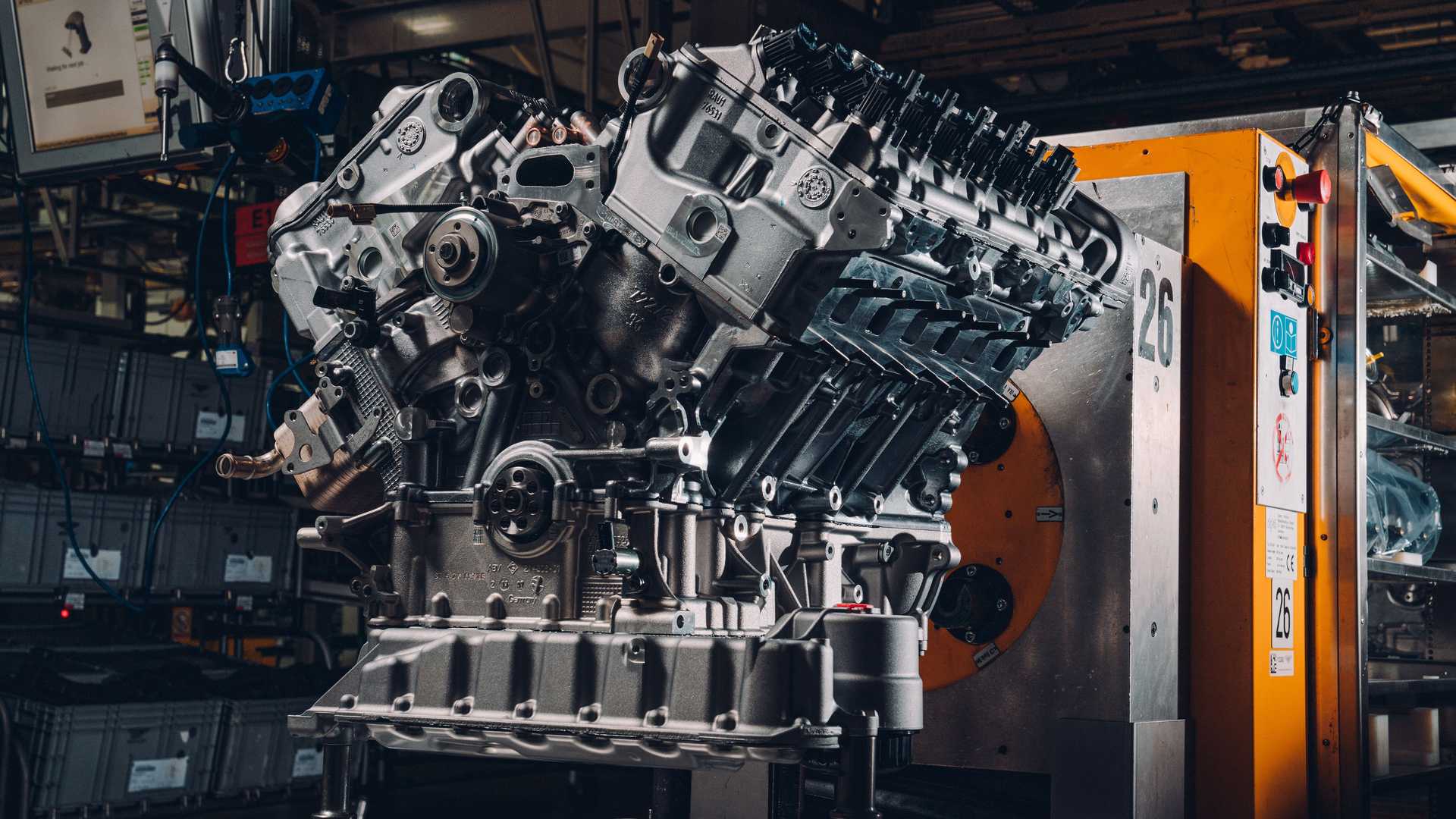 bentley-batur-w12-engine (2).jpg