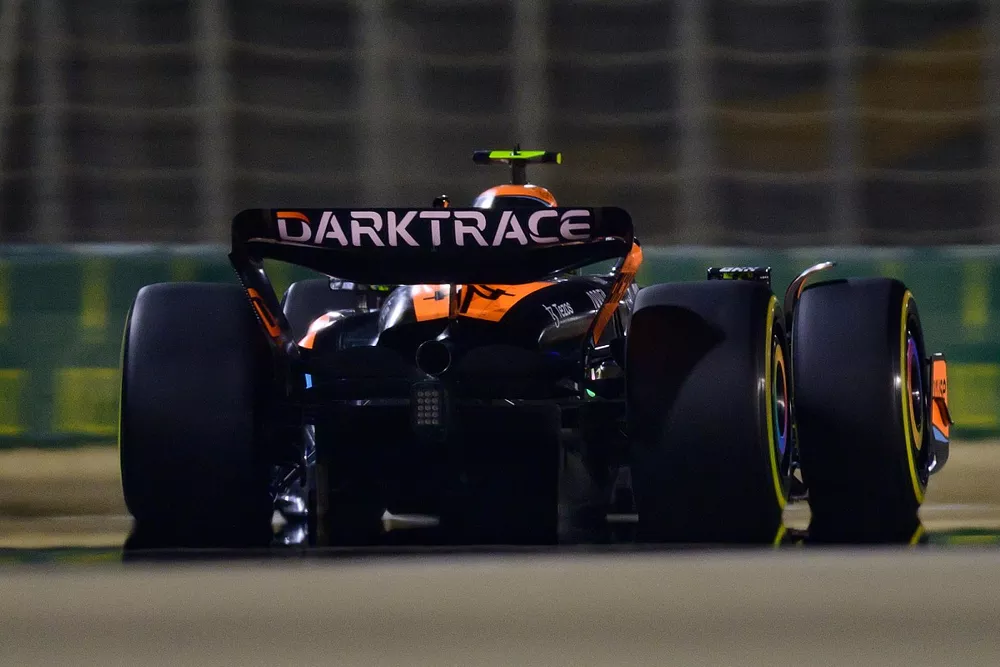 lando-norris-mclaren-mcl60-1.jpg