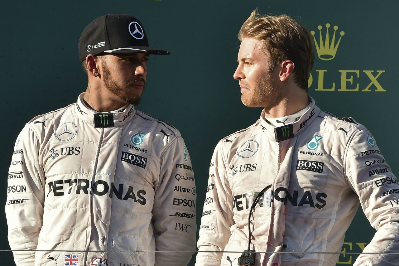 161010162822-mercedes-hamilton-rosberg-australia.jpg