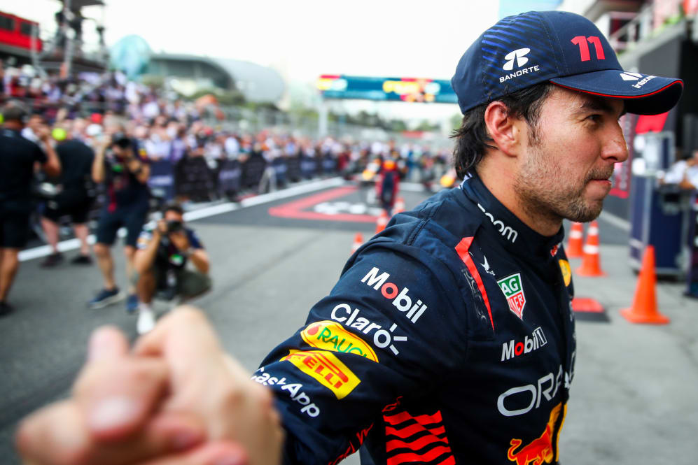 巴库,阿塞拜疆 - 4 月 30 日:墨西哥和 Oracle Red Bull 赛车的比赛冠军塞尔吉奥佩雷斯