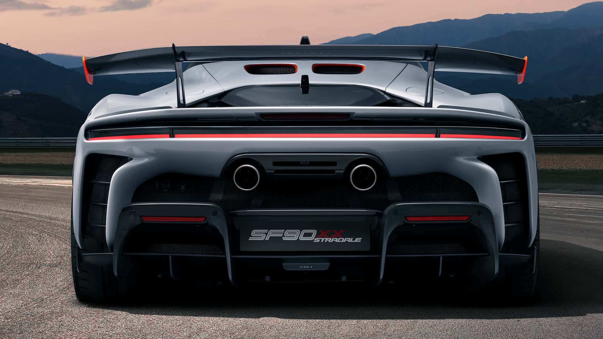 ferrari-sf90-xx-stradale (1).jpg
