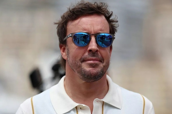 fernando-alonso-aston-martin-r.jpg fernando-alonso-aston-martin-r.jpg